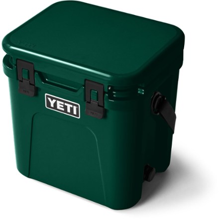 YETI Roadie 24 2.0 Hard Cooler 1