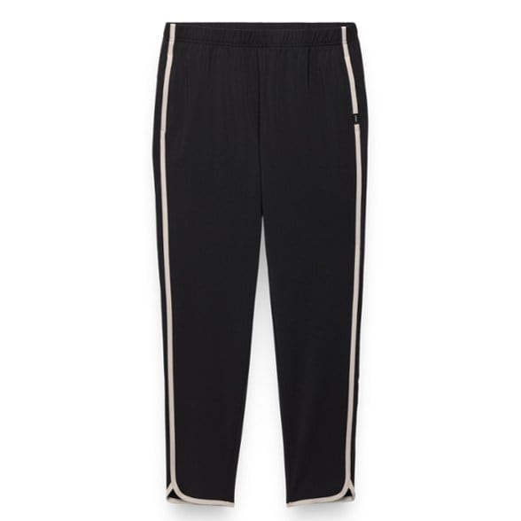 Product Image of color Black