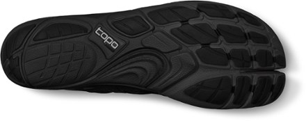 topo athletic split toe