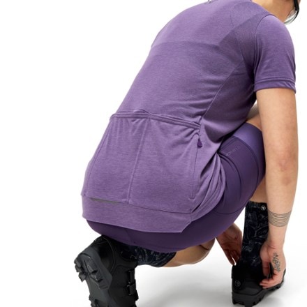 Endura Loop Zipped Cycling Jersey - Women's 6