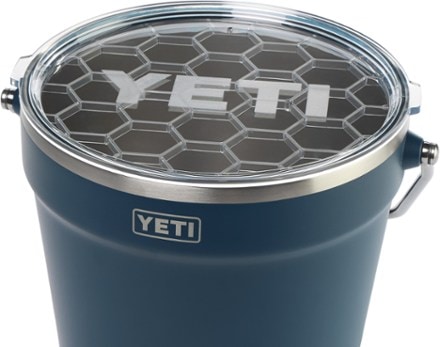 YETI Rambler Insulated Beverage Bucket 8