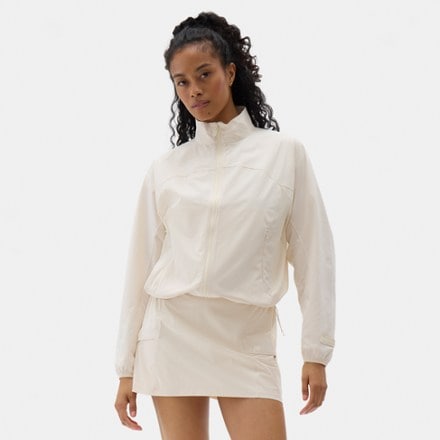 On Body Image of color Oatmilk