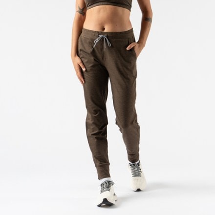 rabbit EZ Joggers - Women's 6