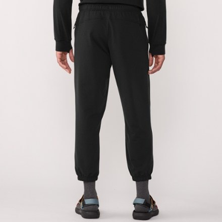 REI Co-op Active Pursuits Midweight Joggers 3