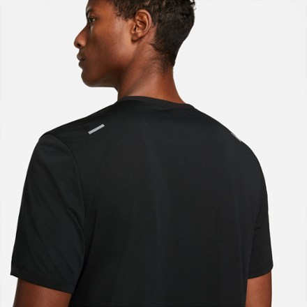 Nike Dri-FIT Rise 365 Running Top - Men's 7