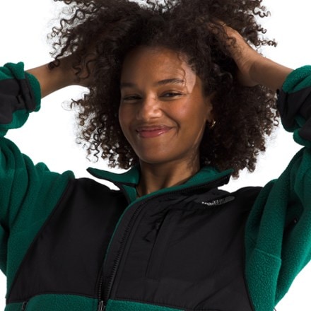 The North Face Retro Denali Jacket - Women's 4