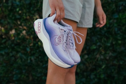 Topo Athletic Aura Road-Running Shoes - Women's 6