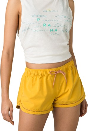 prana mariya short