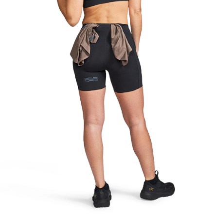 Janji Pace 5" Shorts - Women's 2