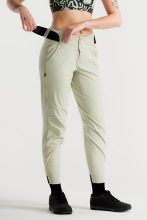 Peppermint Cycling Co. MTB Signature Bike Pants - Women's 1