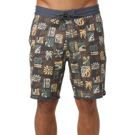 O'Neill Cruzer Scallop 18" Board Shorts - Men's 0