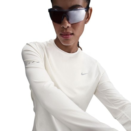 Nike Swift Dri-FIT UV Long-Sleeve Crewneck Top - Women's 4