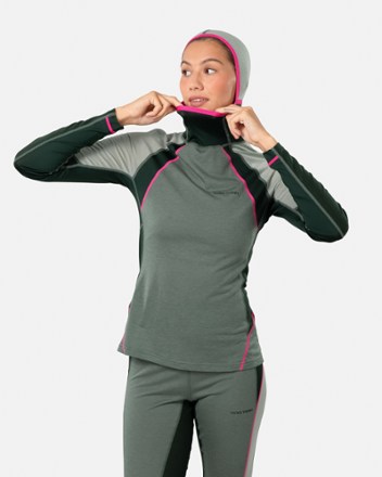 Kari Traa Alma Hood Base Layer Top - Women's 1