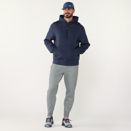 On Focus Tech Sweatpants - Men's 3