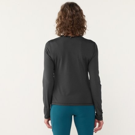 Vuori Long-Sleeve Lux Crew T-Shirt - Women's 2
