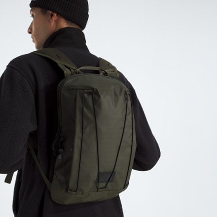 The North Face Base Camp Voyager Pro Lightweight Pack 5