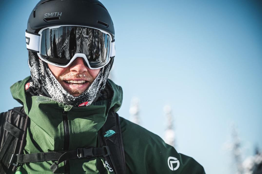 Location Image for Vantage 2 Mips Snow Helmet