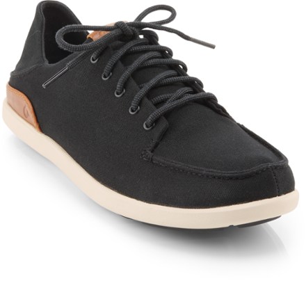 olukai mens shoes