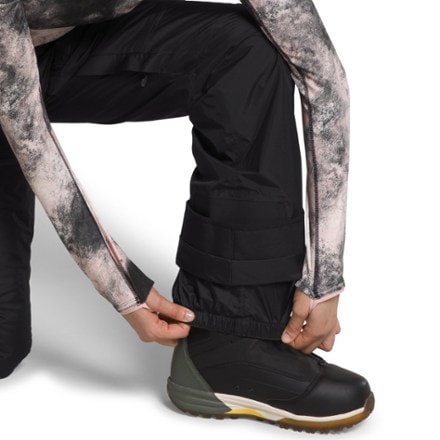 The North Face Dawnstrike GORE-TEX Insulated Snow Pants - Women's 3