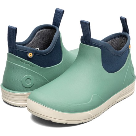 Bogs Rockaway Seamless Low Boots - Women's 2