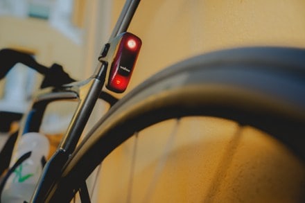 Wahoo Fitness TRACKR RADAR Cycling Radar and Taillight 5
