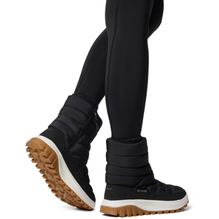 Columbia Snowtrot Mid Snow Boots - Women's 9