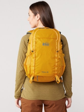 REI Co-op Trail 25 Pack 1