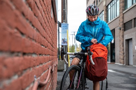 Road discount bike backpack