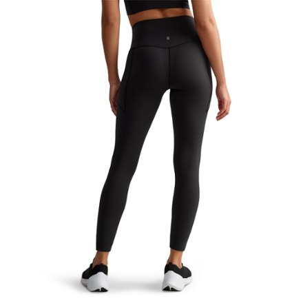 RHONE Defy Compression 7/8 Pocket Leggings - Women's 1