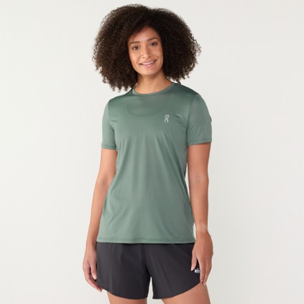 Model info: Height: 5'10" | Chest: 35 | Waist: 28" | Wearing size: M
