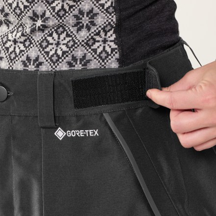 The North Face GTX Hex Snow Pants - Women's 4