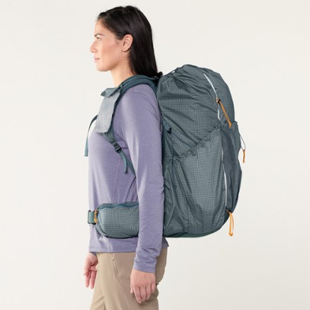 REI Co-op Flash Air 50 Pack - Women's 3