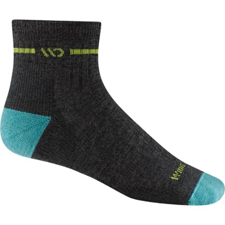 Wide Open Single Stripe Cushioned Quarter Socks - Women's 0