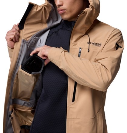 Columbia Platinum Peak II 3L Shell Jacket - Men's 9