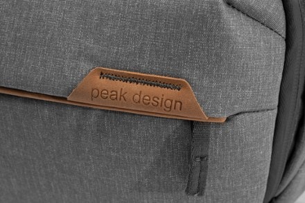 Peak Design Everyday Sling Bag V2 3