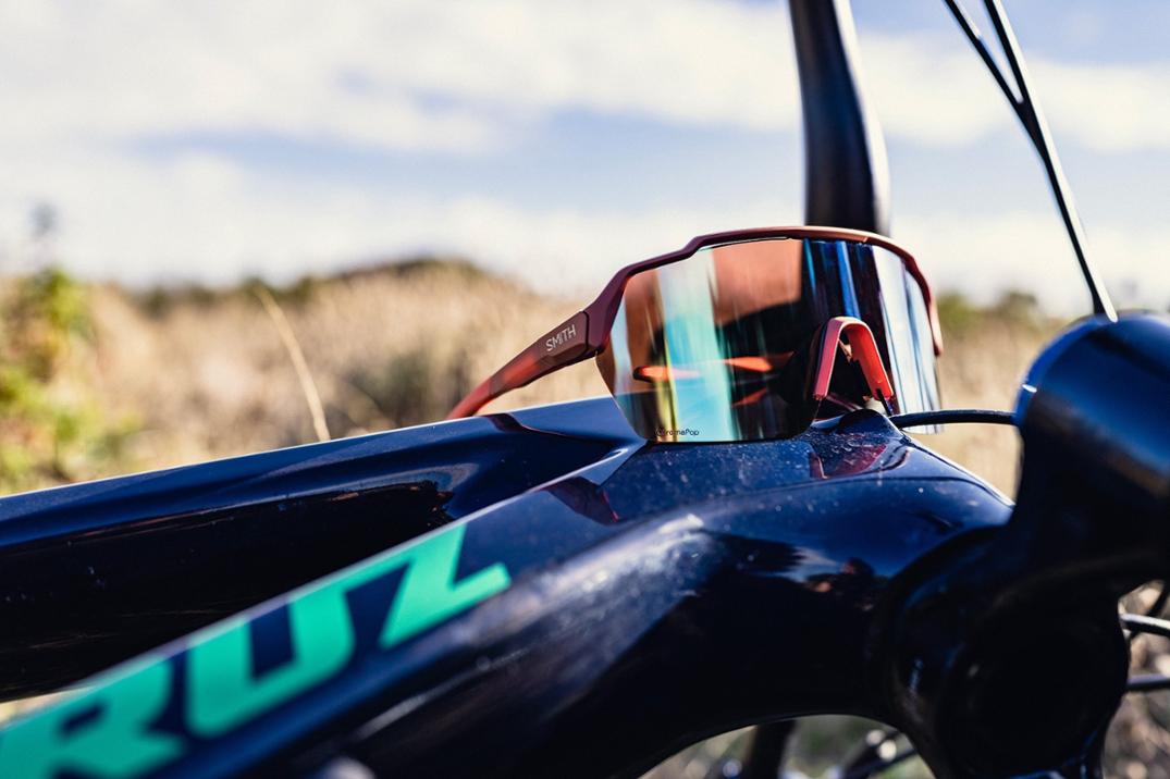 Location Image for Shift Split MAG ChromaPop Sunglasses