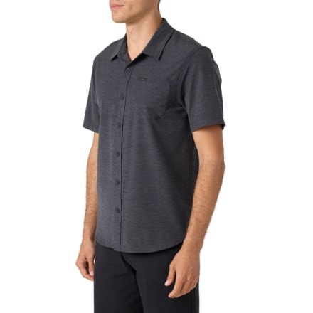 O'Neill TRVLR UPF Traverse Solid Relaxed-Fit Shirt - Men's 2