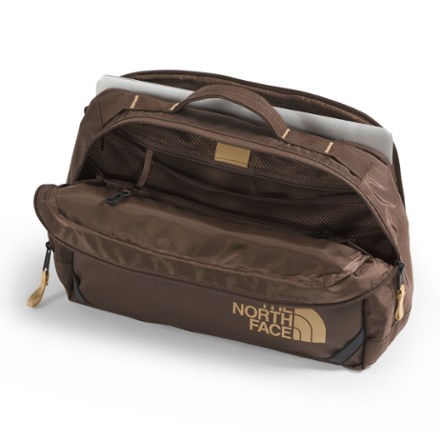 The North Face Base Camp Voyager Sling 5