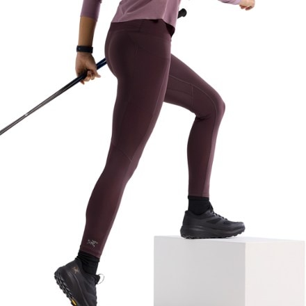 Arc'teryx Essent High-Rise Utility 26" Leggings - Women's 6