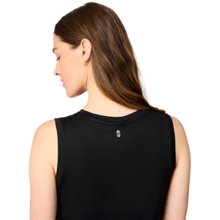 Free Country Microtech Chill Scoop Neck Tank Top - Women's 2