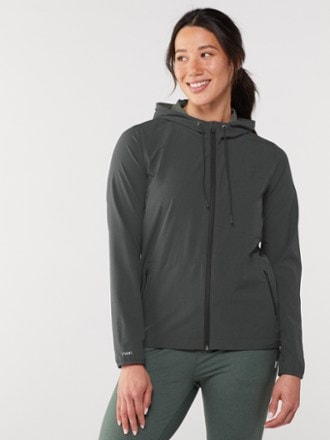 Vuori Outdoor Trainer Shell Jacket - Women's 1