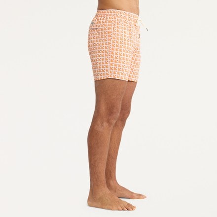 Fair Harbor Bungalow 5" Swim Trunks - Men's 3
