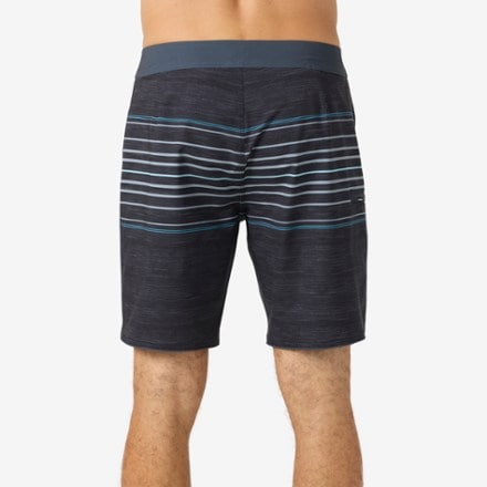 O'Neill Hyperfreak Heat Scallop 18" Board Shorts - Men's 2