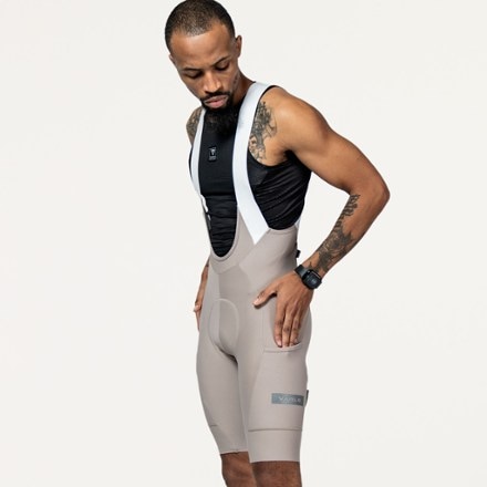 Varlo Roam Cargo Bib Shorts V2 - Men's 3
