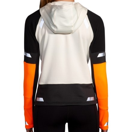 Brooks Run Visible Notch Hoodie 2.0 - Women's 2