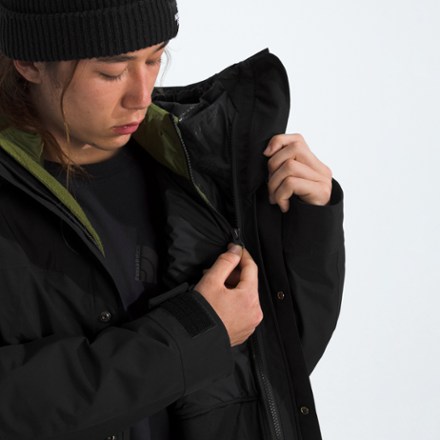 The North Face GORE-TEX Mountain Jacket - Men's 5