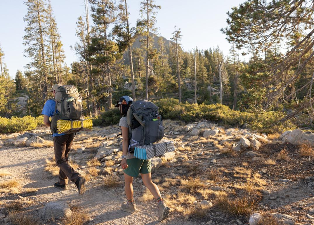 Location Image for Aura AG 65 Pack - Women's