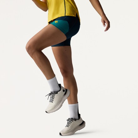 rabbit Pacer 4" Shorts - Women's 3