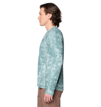 Mountain Hardwear Crater Lake Long-Sleeve Crew Shirt - Men's 2