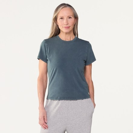 Vuori Feather Classic Garment Dye T-Shirt - Women's 2